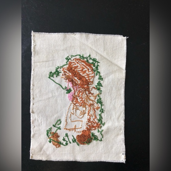 Vintage Embroidered Piece “Girl with Cat” Unframed 8.5”x6,5” Finished Handmade - Picture 9 of 11